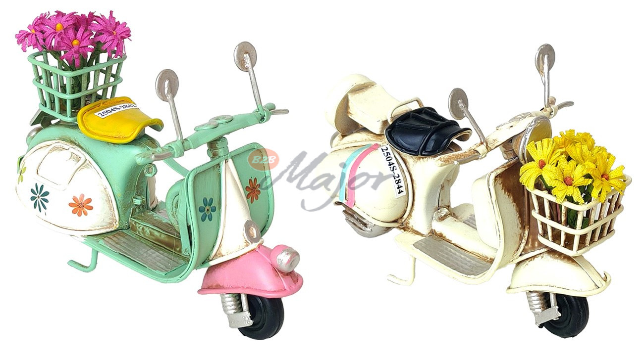 Vespa in metallo