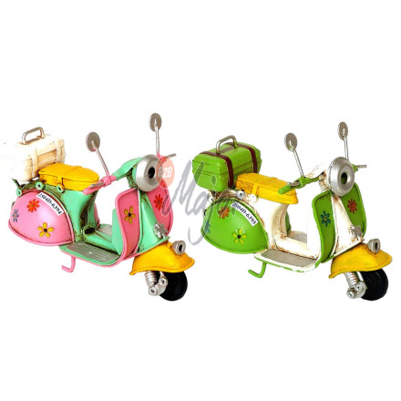 Vespa in metallo 